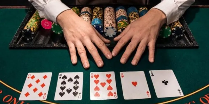 Tìm hiểu các tay bài mạnh nhất trong Poker